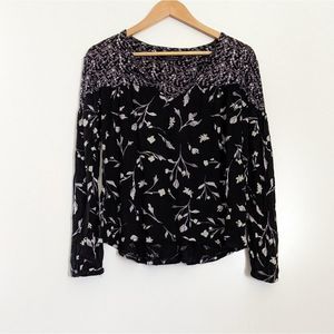 Lucky Brand Long Sleeve Top Size Medium